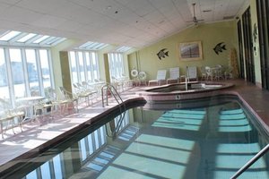 Pool & Beach