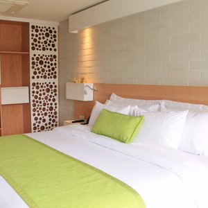 Terra Biohotel in Medellin, image may contain: Restaurant, Indoors, Cafeteria, Dining Table