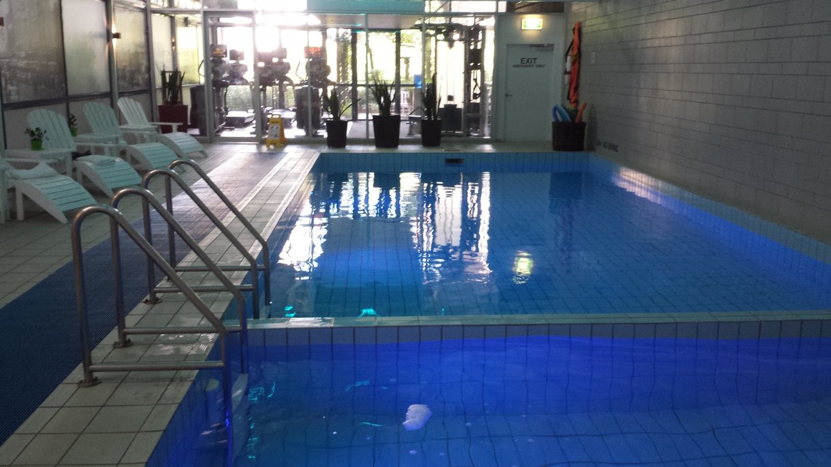 Melbourne Marriott Hotel Pool Pictures & Reviews - Tripadvisor