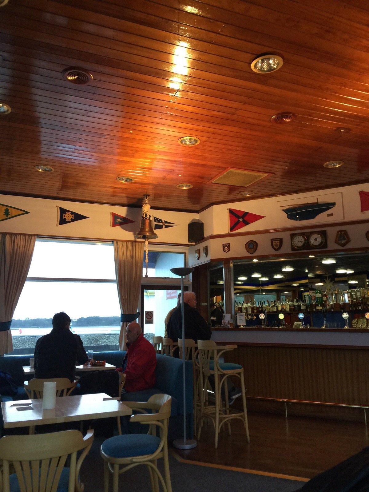 ballyholme yacht club reviews