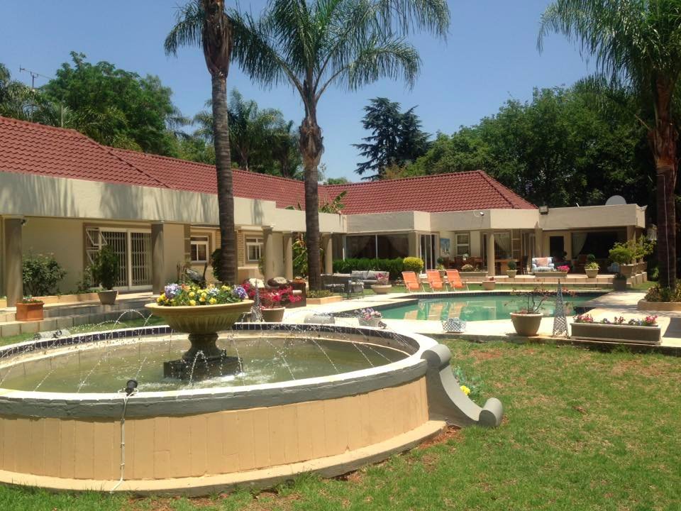 Bed And Breakfast On Melrose Pool: Pictures & Reviews - Tripadvisor