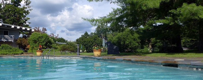 The Hotel Vervana At Bennington Pool: Pictures & Reviews - Tripadvisor