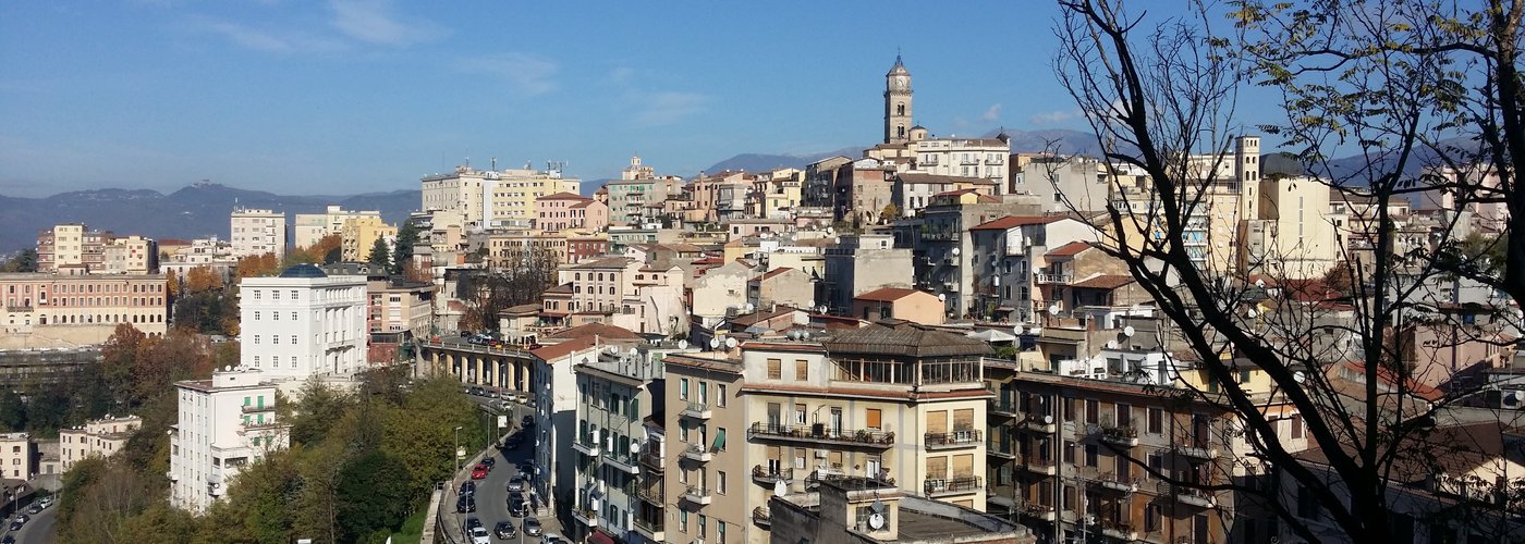 Posto rilassante dove si riuniscono le persone e dove si può trovare più vita. Perché la città n