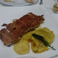 cochinillo, de los mejores platos del local