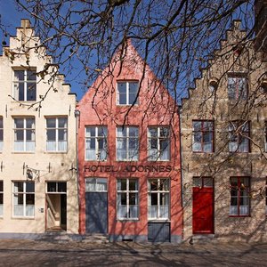 Adornes , three canal houses 