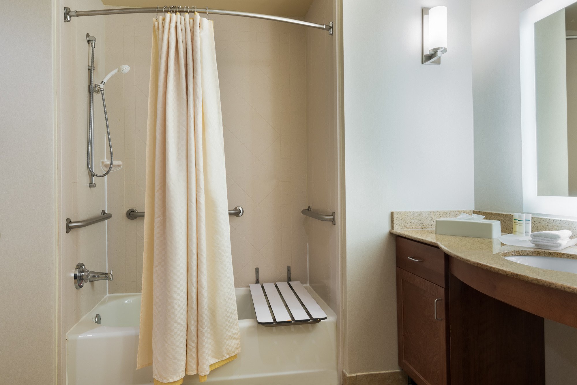 Hotel photo 2 of Homewood Suites by Hilton Princeton.