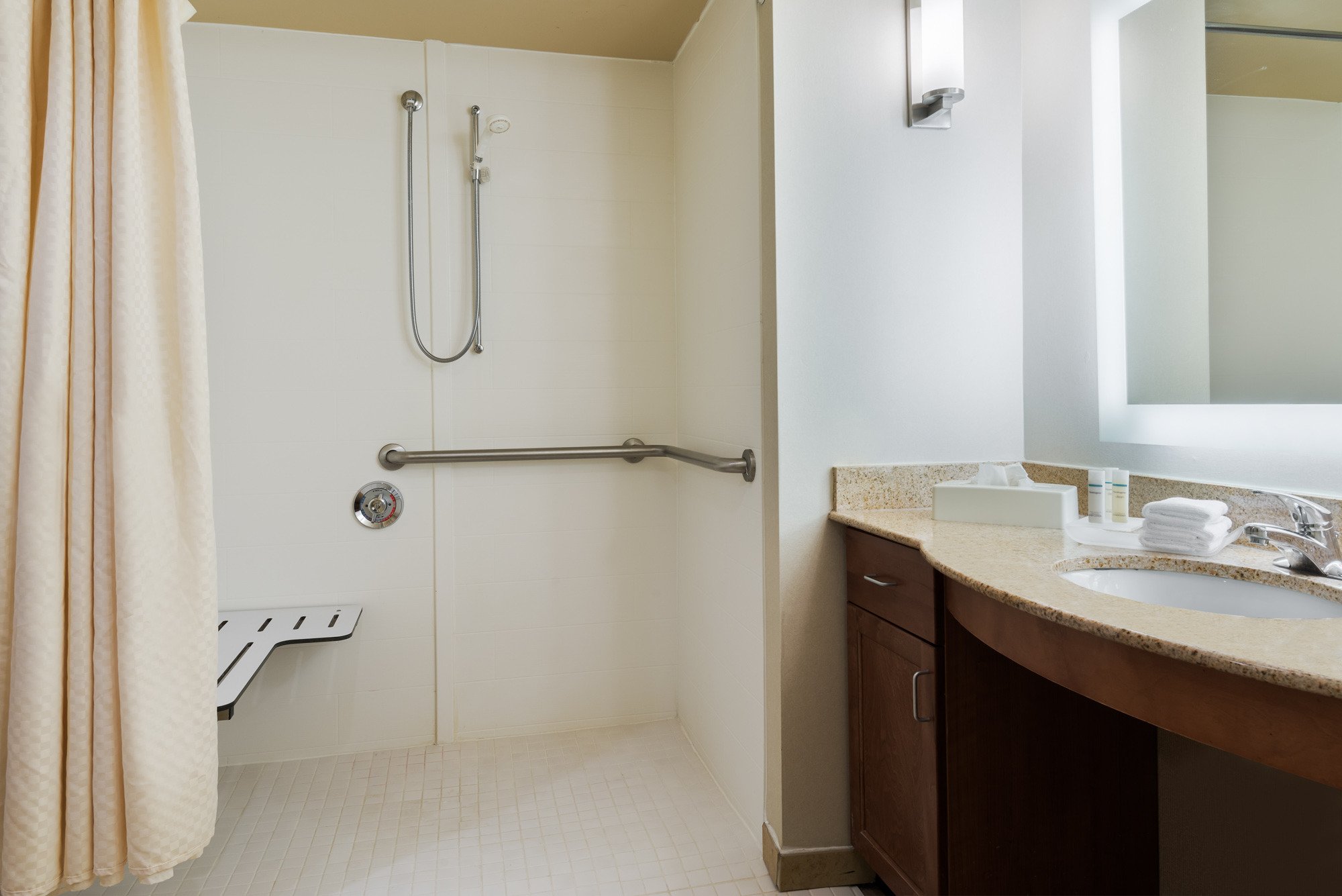 Hotel photo 21 of Homewood Suites by Hilton Princeton.