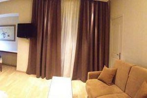 Room & Suite