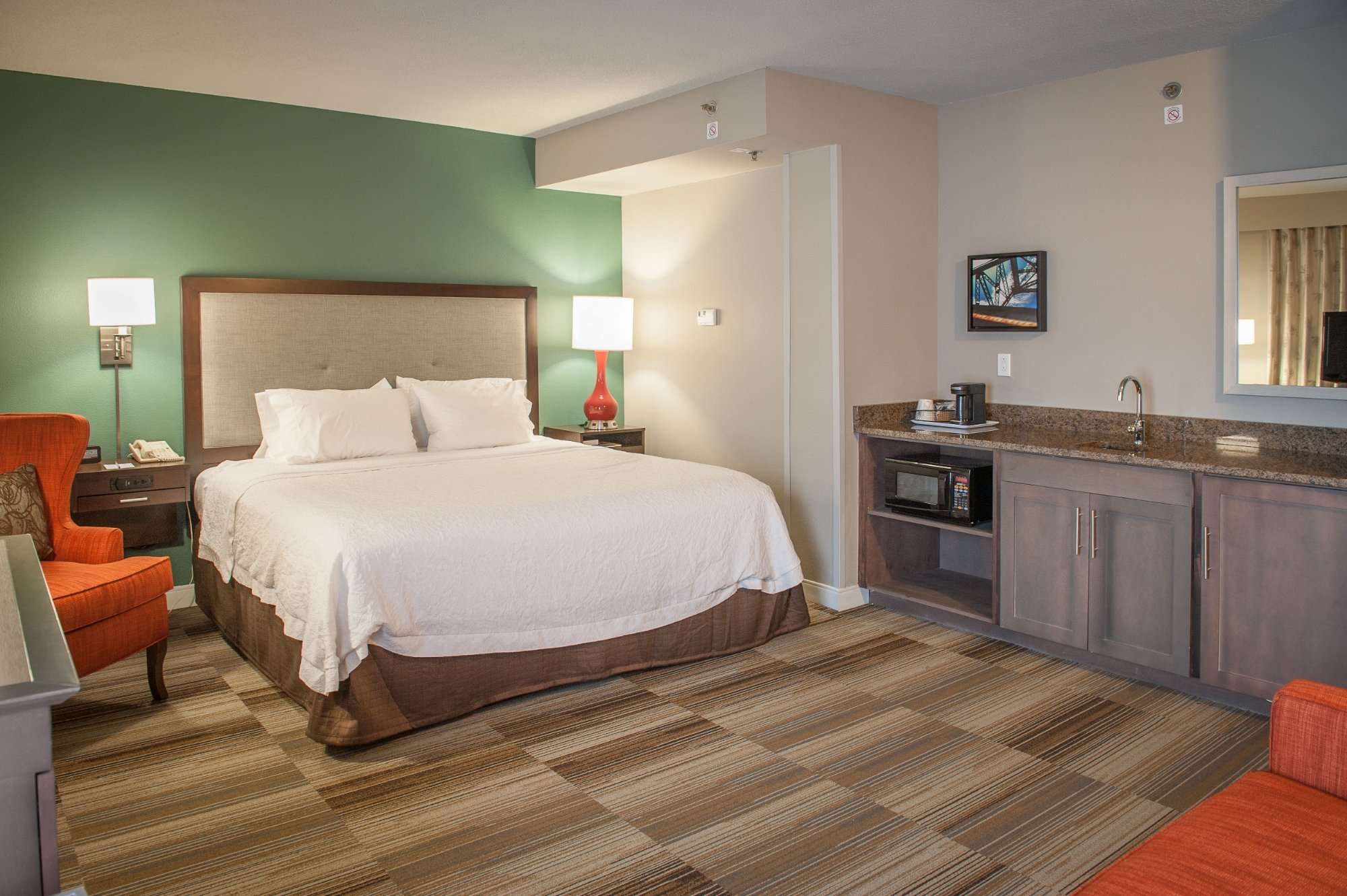 Hotel photo 32 of Hampton Inn & Suites New Orleans-Convention Center.