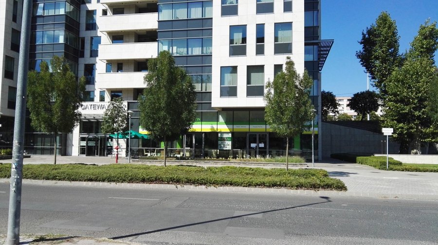 Outside view from Dunavirág street.