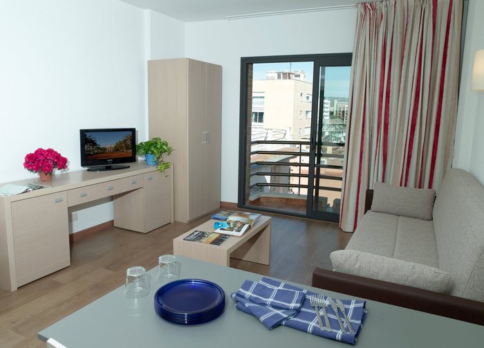 Imagen 7 de Almirall Apartaments