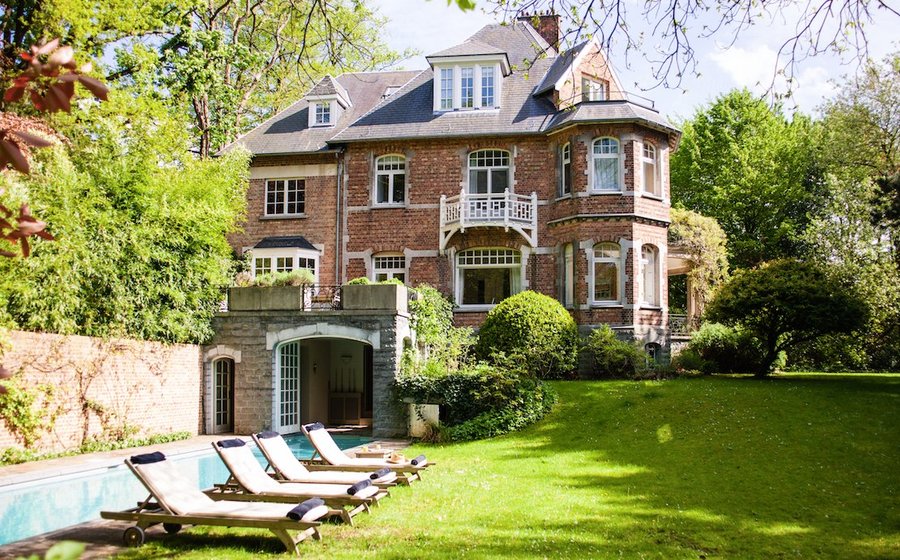 La piscine et le jardin