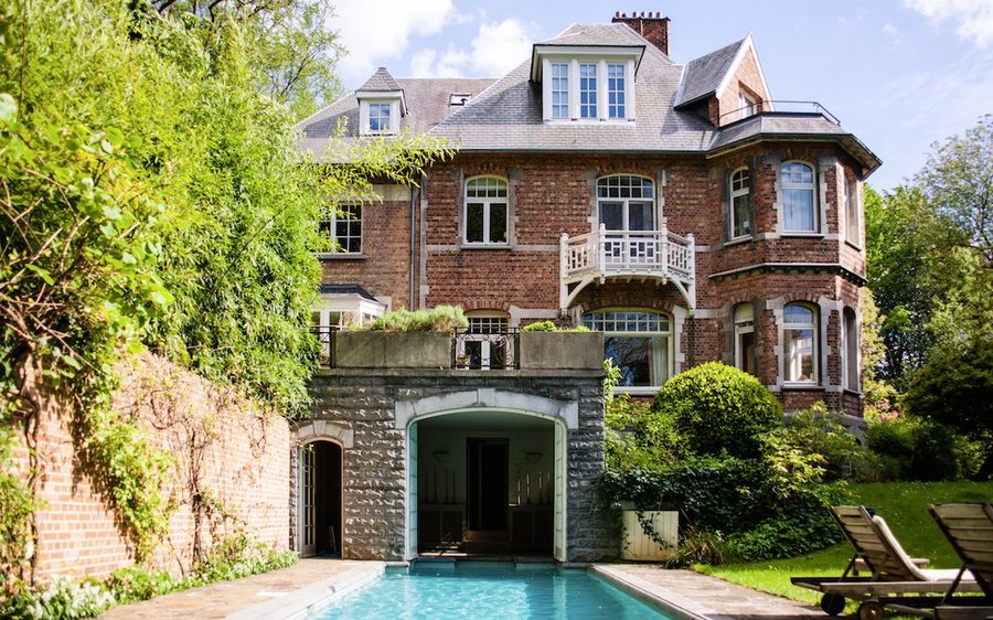 La piscine et le jardin