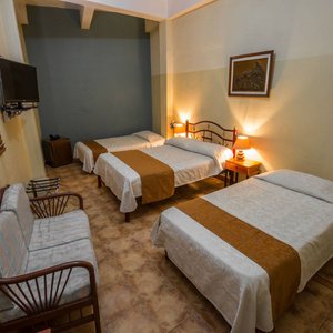 HABITACION TRIPLE CON 3 CAMAS 