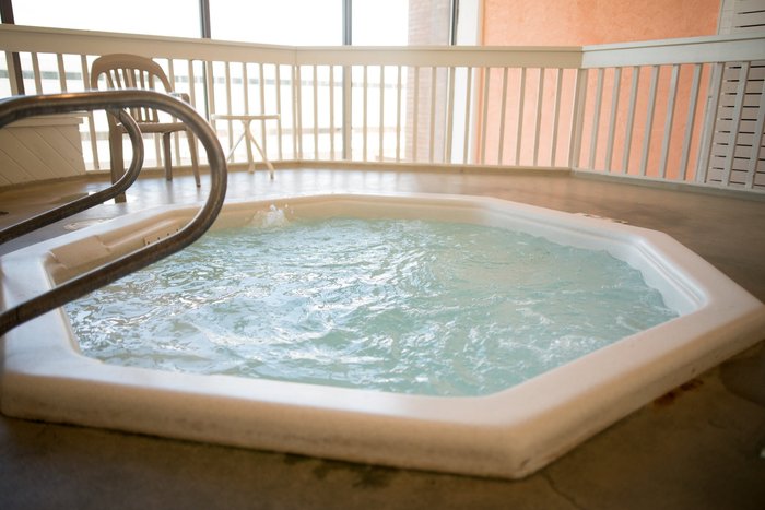 Radisson Hotel Duluth-Harborview Pool: Pictures & Reviews - Tripadvisor