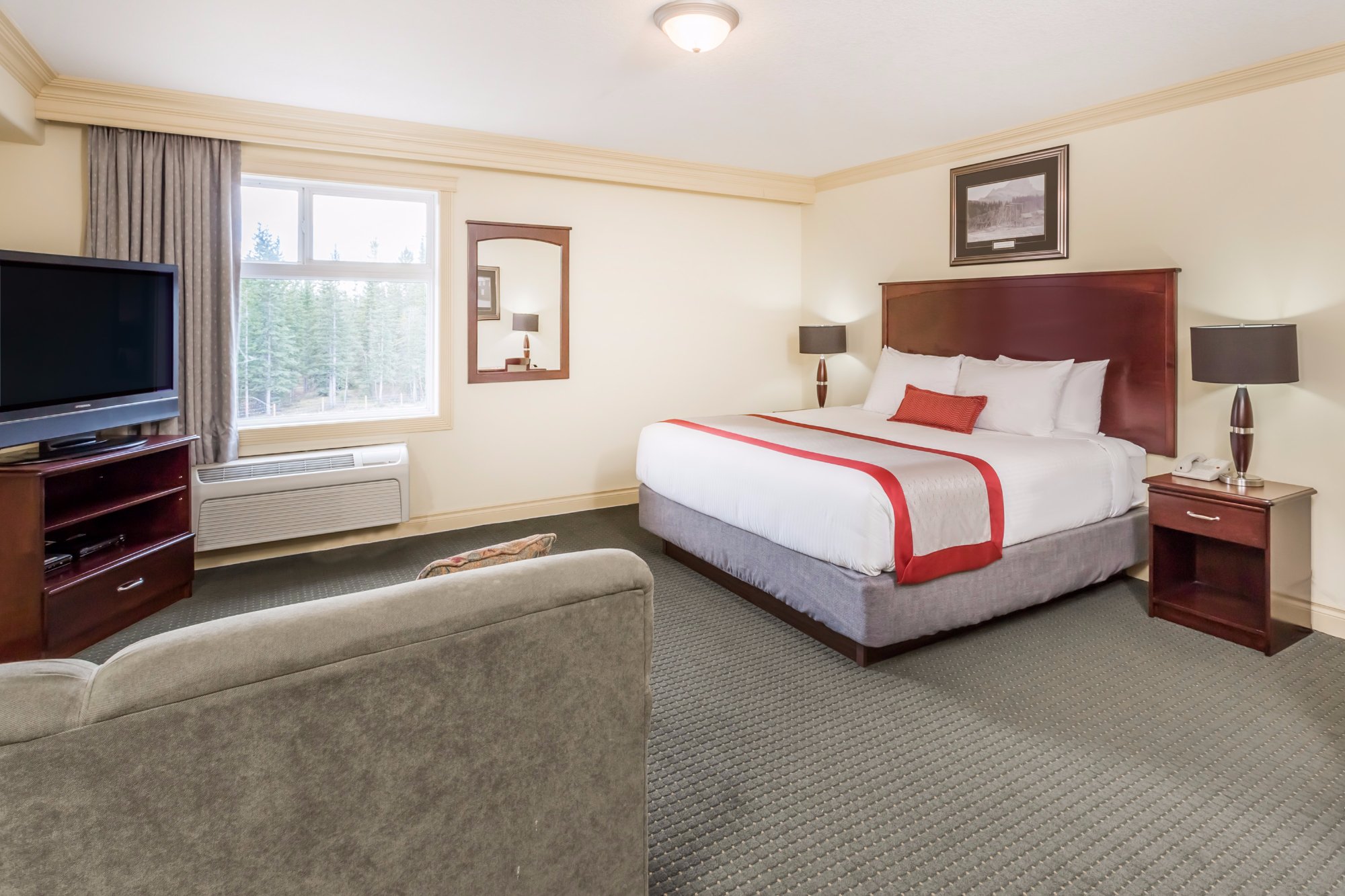 Hotel photo 19 of Ramada by Wyndham Hinton.