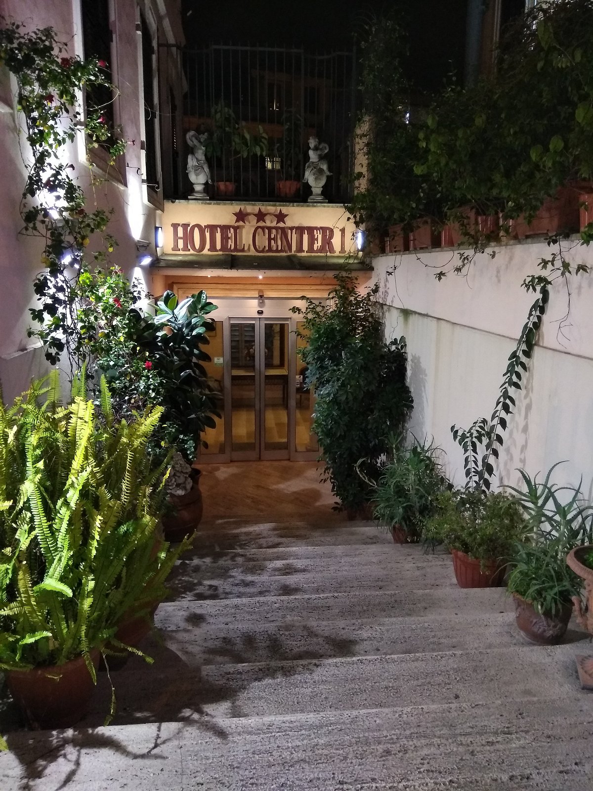 HOTEL CENTER 2 (Рим) - отзывы, фото и сравнение цен - Tripadvisor