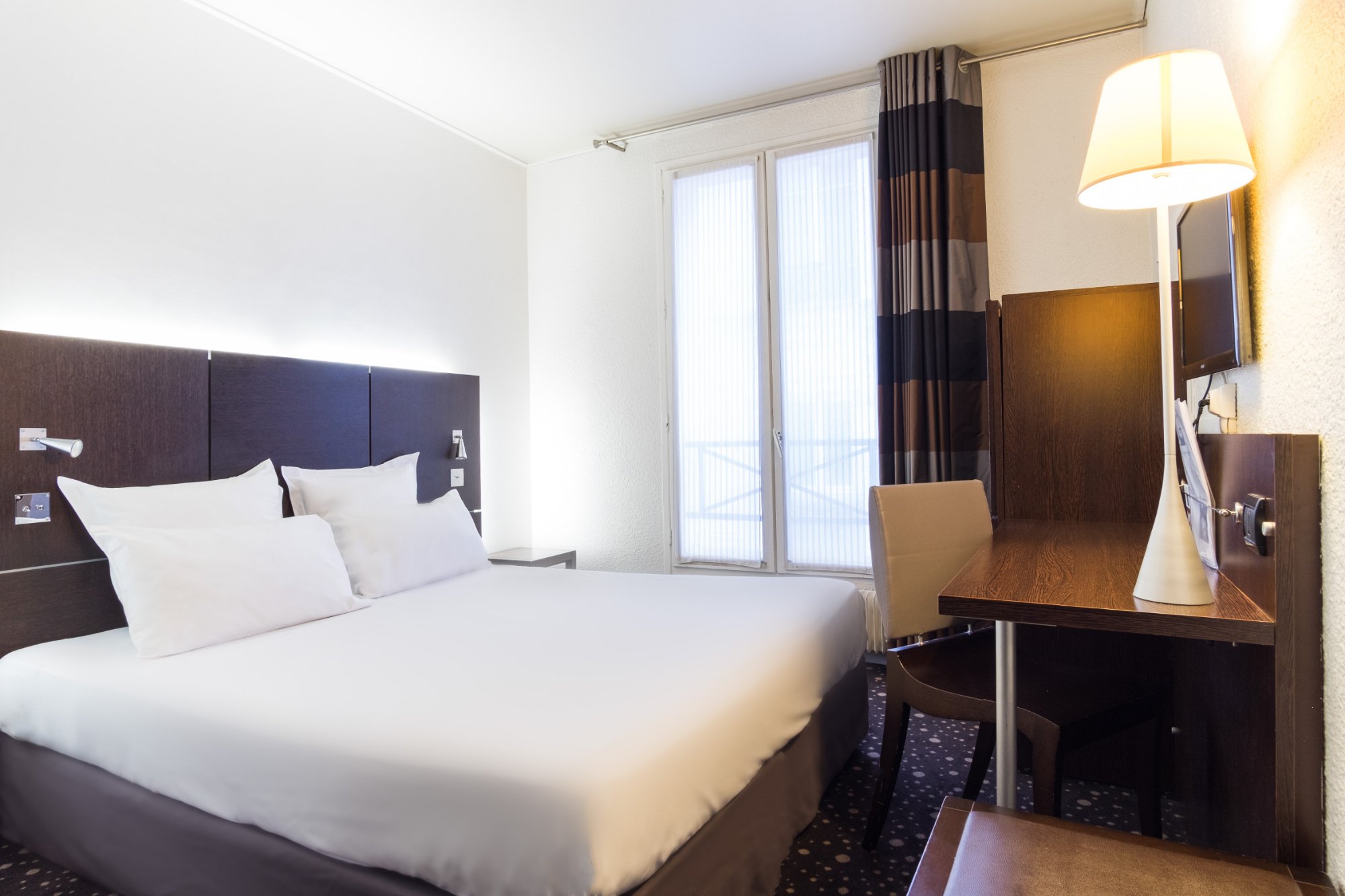 Hotel photo 23 of Le 55 Montparnasse Hotel.