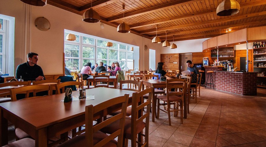 Restaurace
