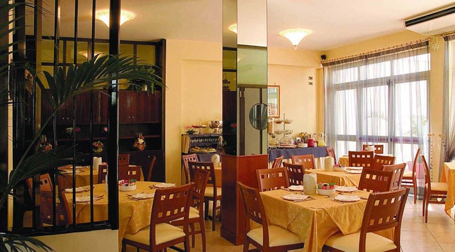sala colazione Hotel Cefalù