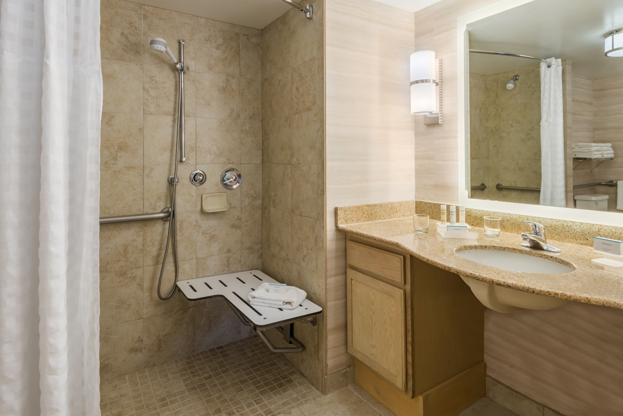 Hotel photo 19 of Homewood Suites by Hilton Orlando-Nearest to Univ Studios.