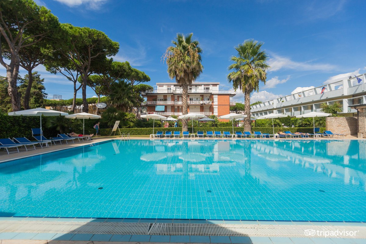 HOTEL TORRE DEL SOLE $90 ($̶1̶0̶0̶) - Prices & Reviews - Terracina, Italy