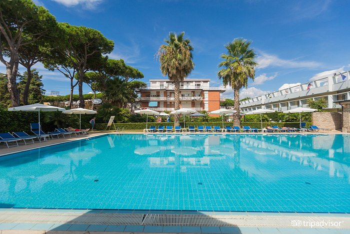 ALBERGO MEDITERRANEO $103 ($̶1̶1̶2̶) - Updated 2023 Prices & Hotel Reviews  - Terracina, Italy