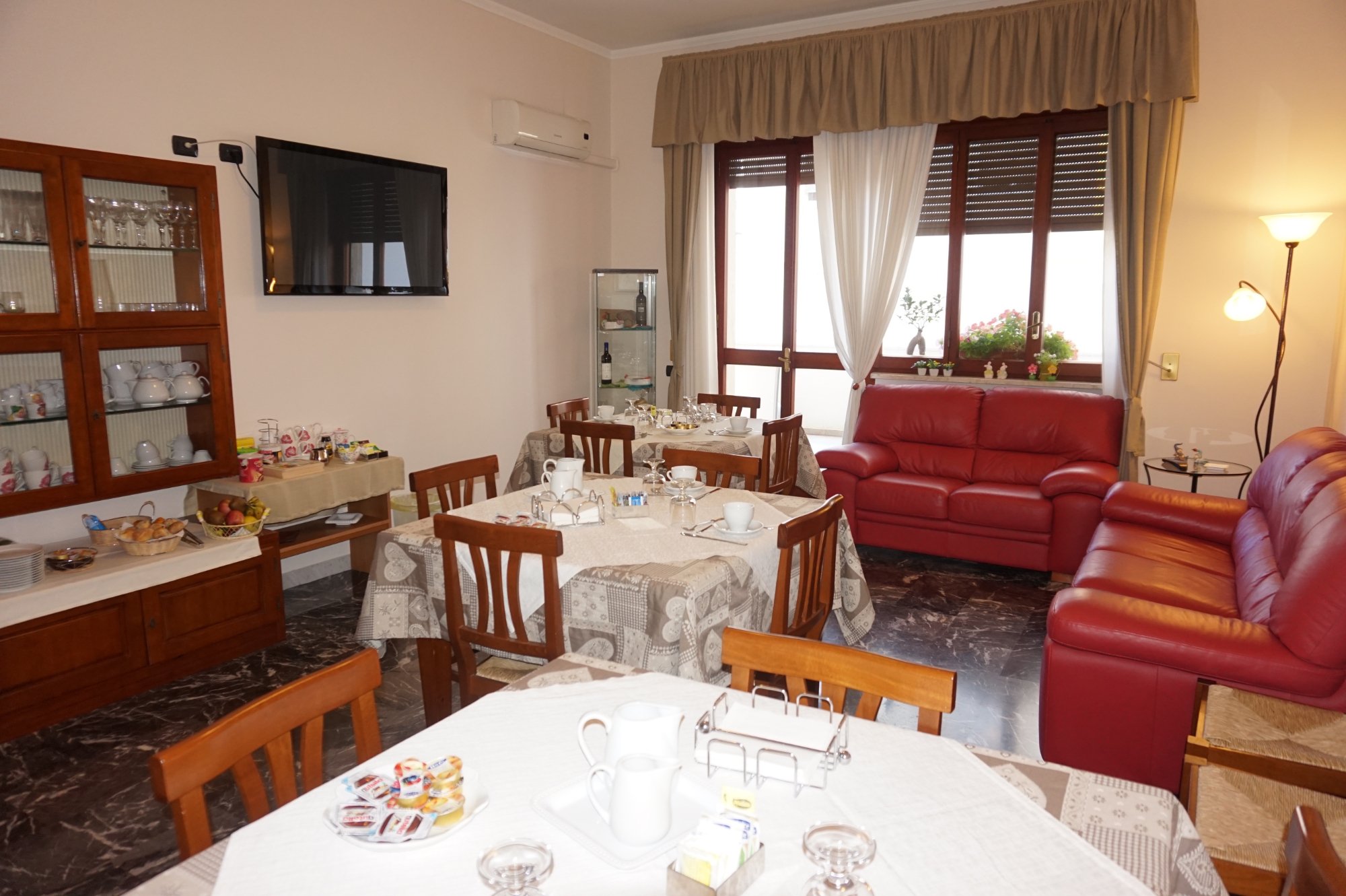 B&B PIAZZA 300MILA - Updated 2024 Prices & Reviews (Lecce, Italy)