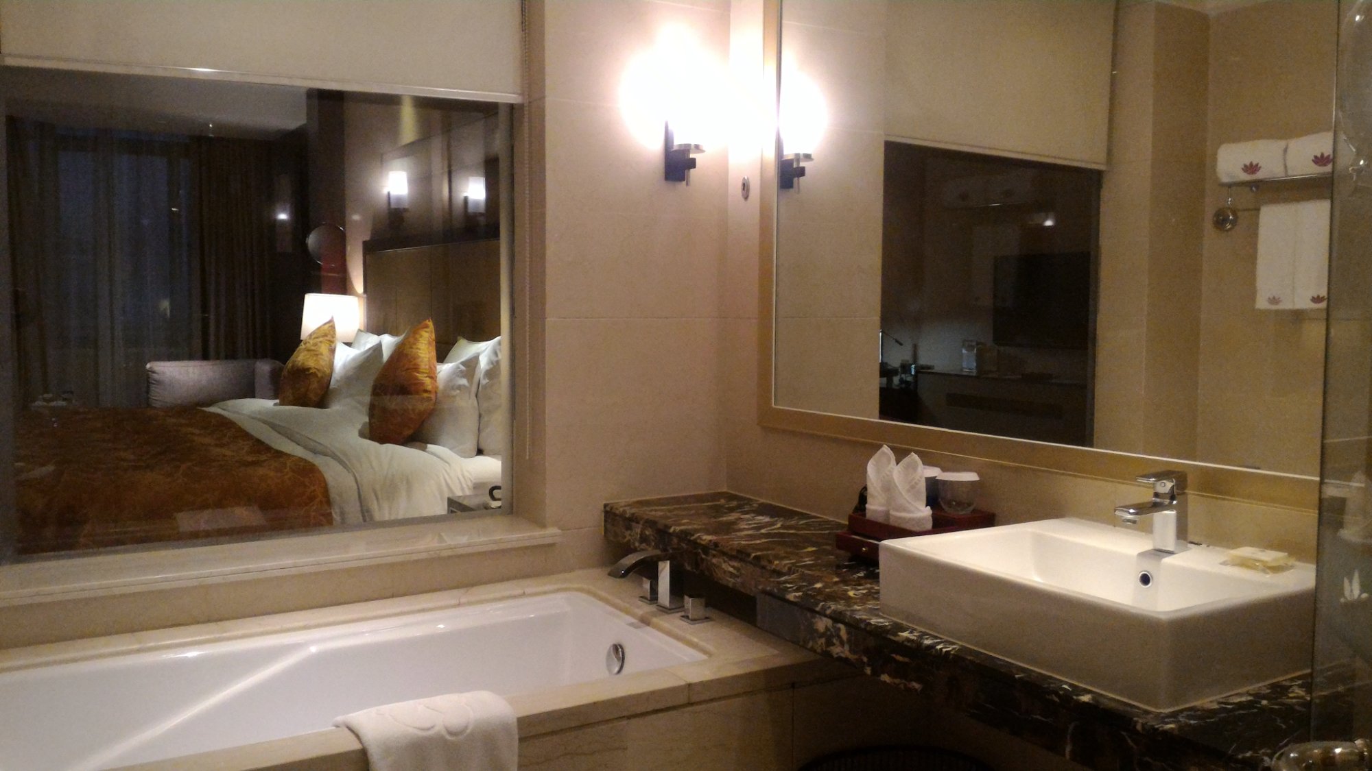 YING HOTEL - Prices & Motel Reviews (Yichun, China)