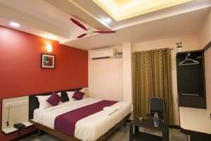 Room & Suite