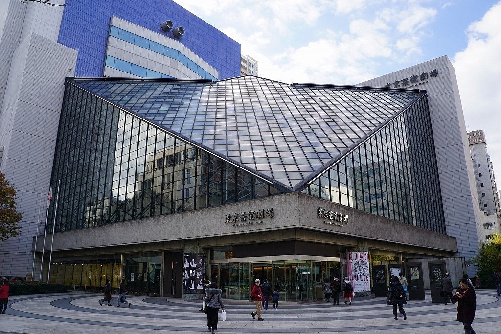 Tokyo metropolitan. Тосима Токио. Театр в Токио. The ,Metropolitan Theatre. CCP at the Metropolitan Theater.