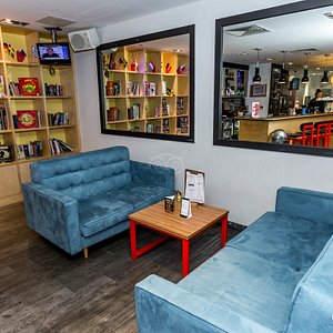 Lobby Bar & Cafe at the YHA London Central