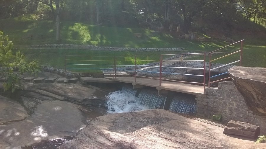 Vista parcial da pista de caminhada