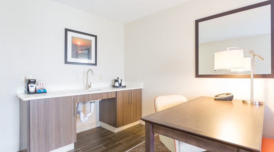 Our Suites have Wet Bar