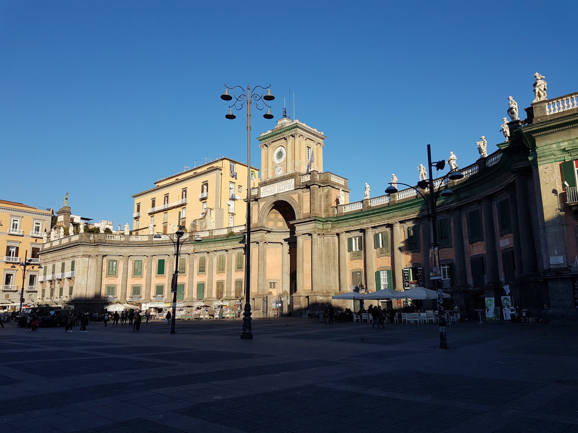 PIAZZA DANTE Tutto quello che c da sapere AGGIORNATO 2024