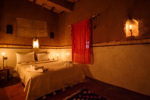 Room & Suite