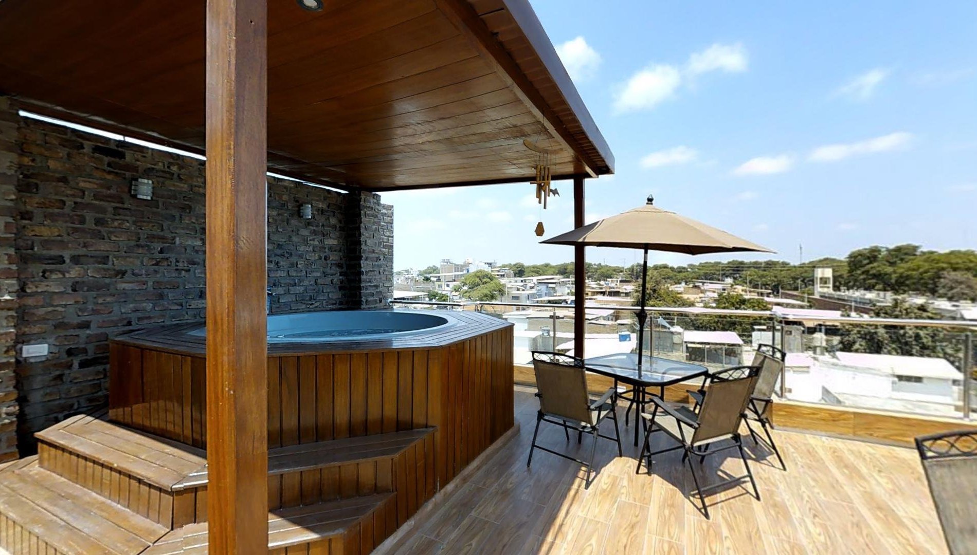 LM Hoteles image