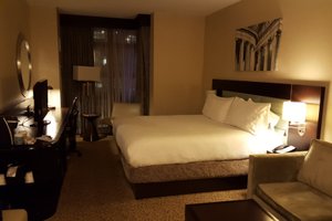 Room & Suite