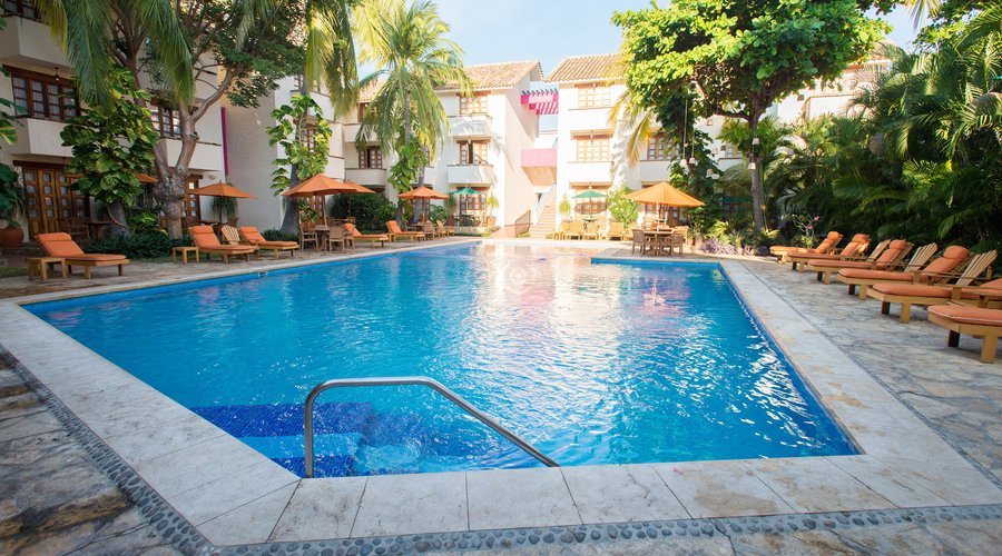 The Main Pool at the Hotel Villablanca Huatulco