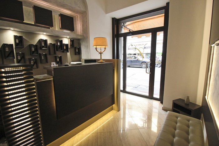 HOTEL CHARTER (Rome) - Hotel Reviews, Photos, Rate Comparison - Tripadvisor