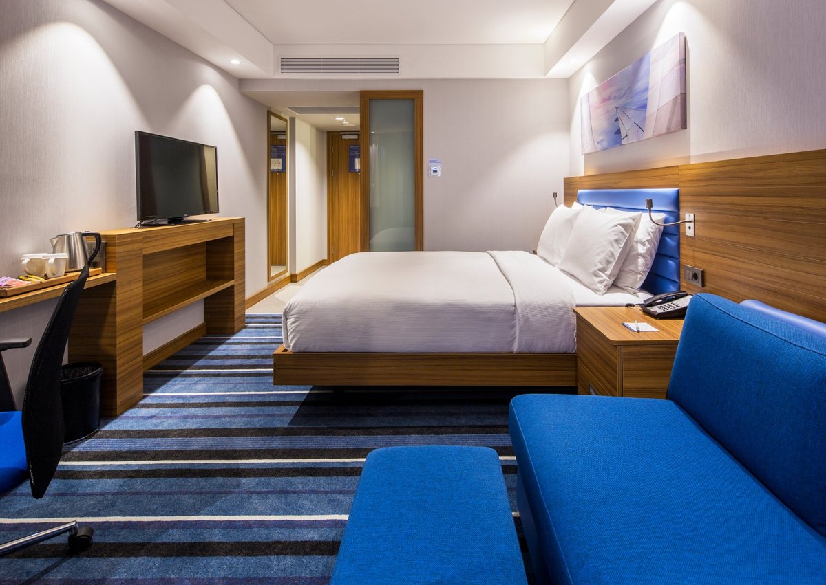 Hampton by Hilton Istanbul Kurtkoy Rooms: Pictures & Reviews - Tripadvisor