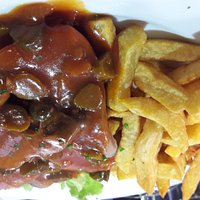 Langue de boeuf sauce piquante digne de celle de ma grand mère, élève du chef Escoffier !