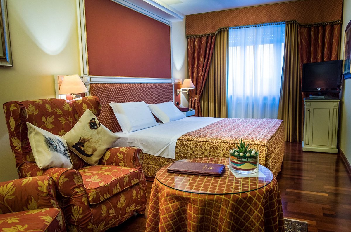 HOTEL LA BUSSOLA (Италия/Новара) - отзывы, фото и сравнение цен -  Tripadvisor