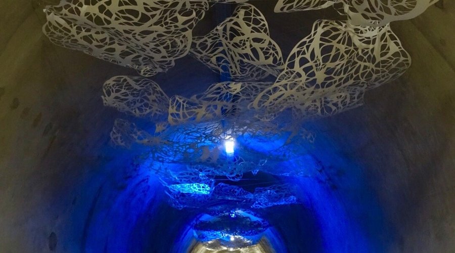 Amazing find! Great tunnel :)
