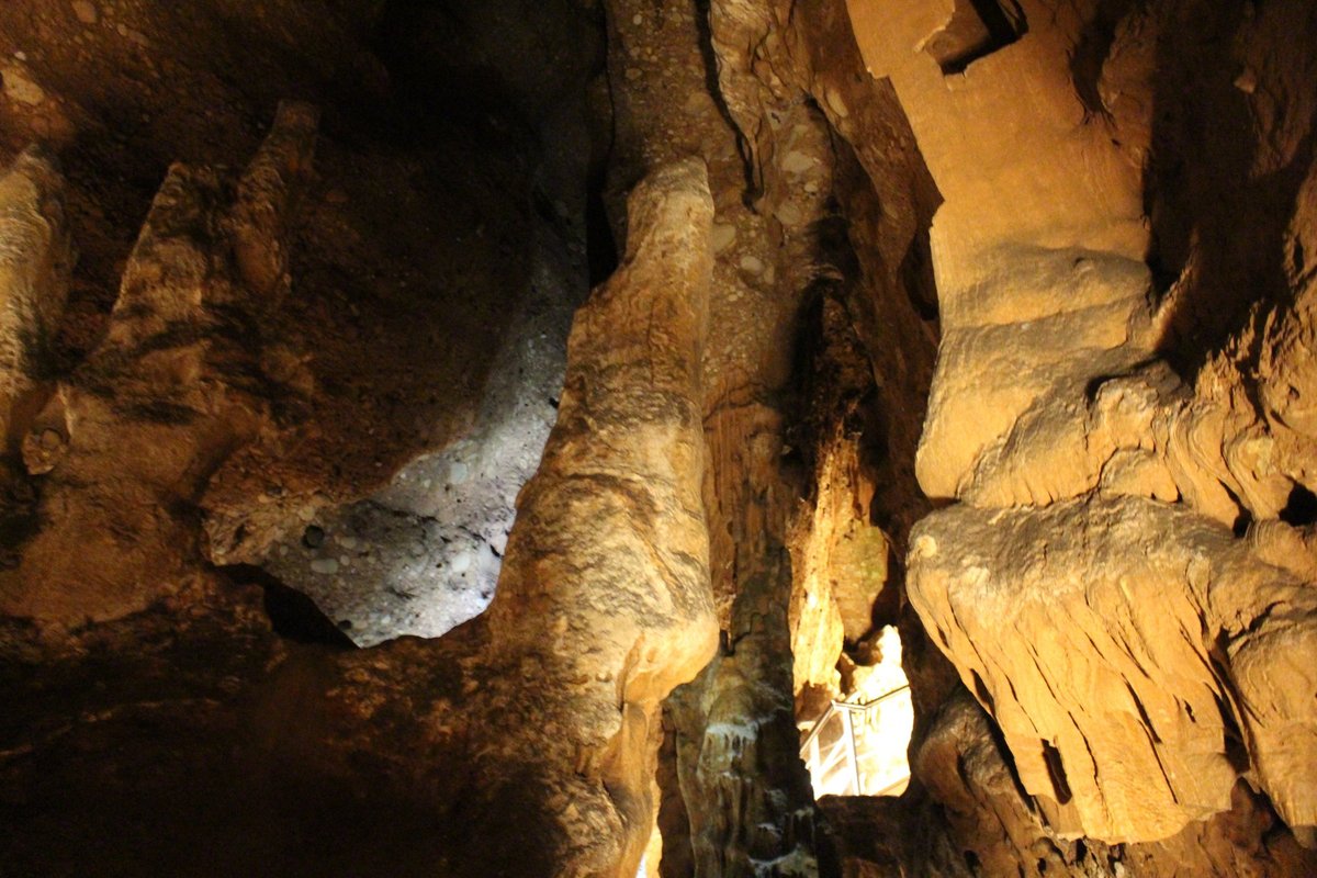 Las Cuevas del Salitre (Collbato) - All You Need to Know BEFORE You Go