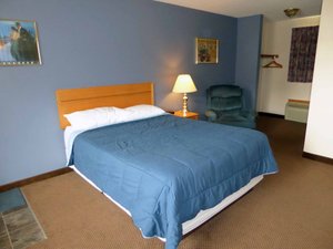 Room & Suite