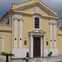 Il frontale della chiesa