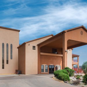 Super 8 Exterior