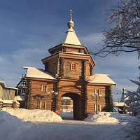 Ворота монастыря