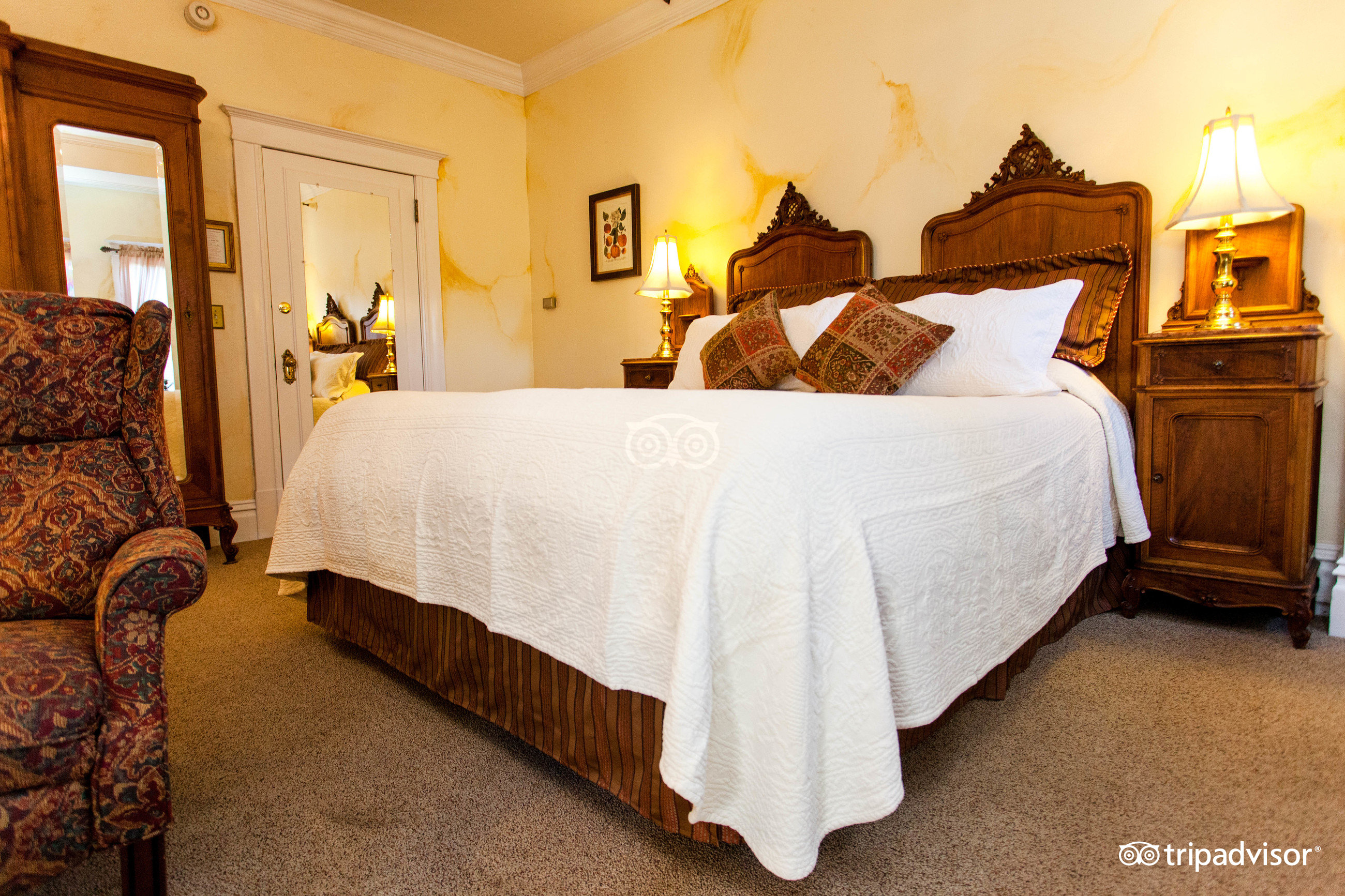 CHURCHILL MANOR BED AND BREAKFAST - Updated 2024 Prices & B&B Reviews ...